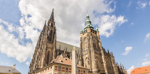 Prague Castle Skip-the-line ticket and private audio tour by mobile app